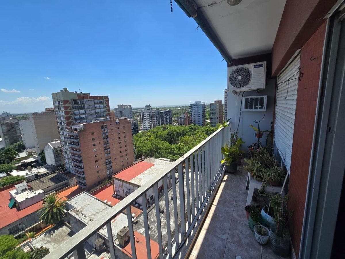 3-ROOM APARTMENT FOR SALE - DOWNTOWN QUILMES - GREAT OPPORTUNITY