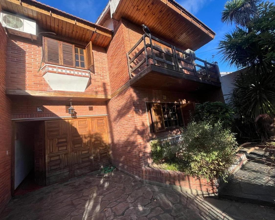 House for Sale in Banfield