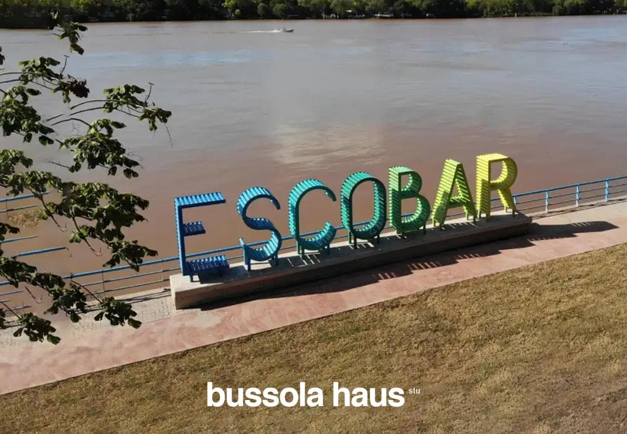 House for Sale in Need of Renovation in Escobar