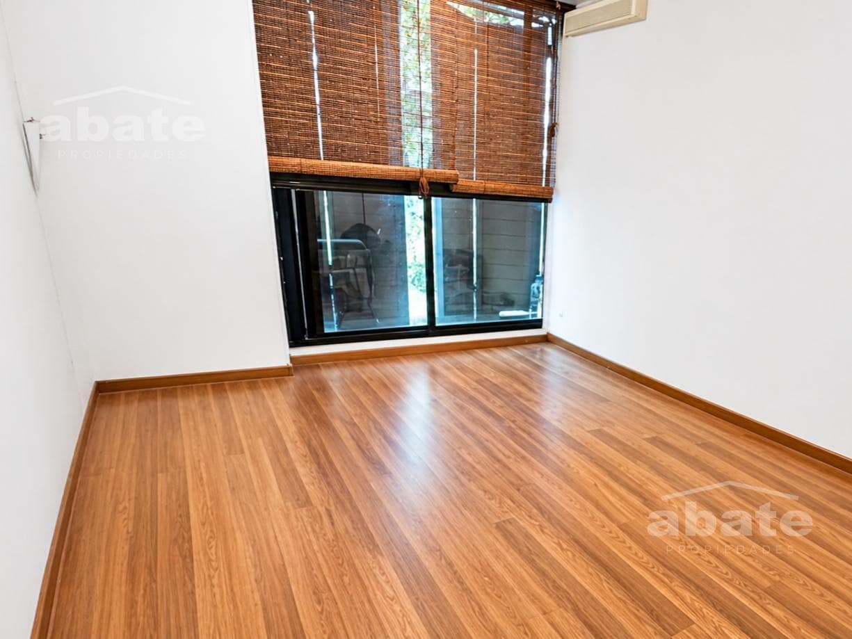 Modern House for Sale in Pocitos: 2 Bedrooms and Garage