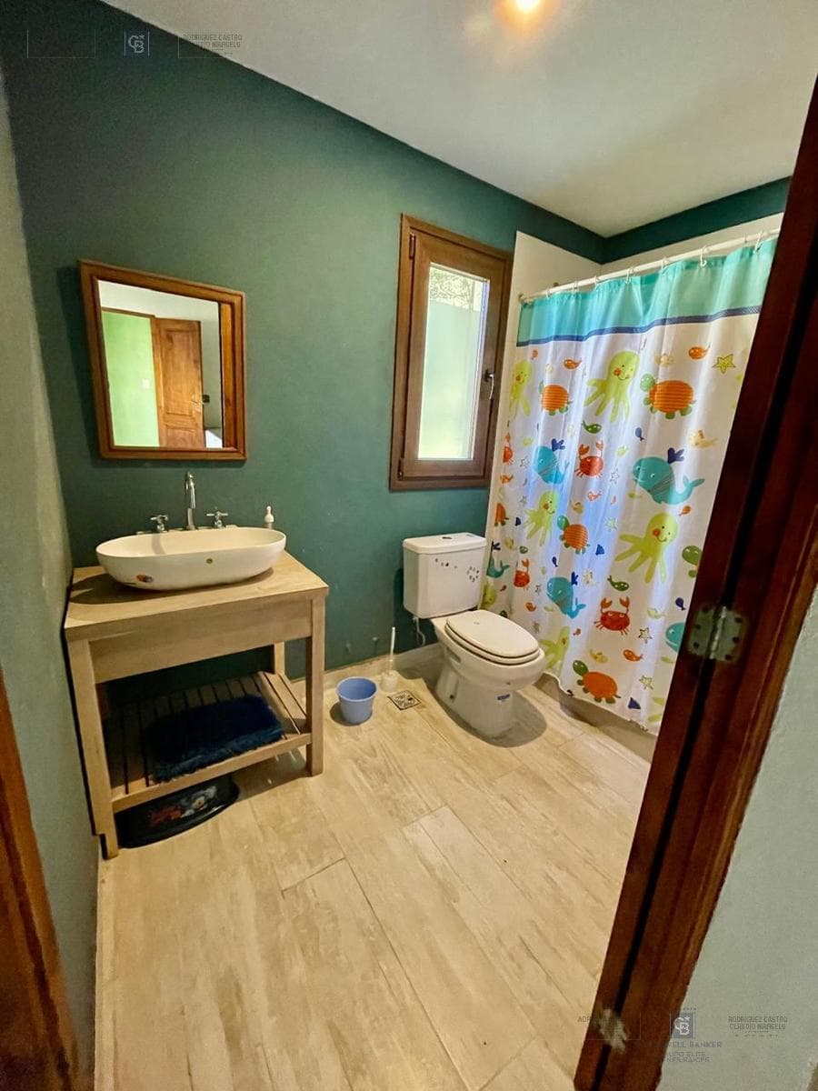 Venta Casa 5 ambientes parque cochera parrilla en Costa Esmeralda