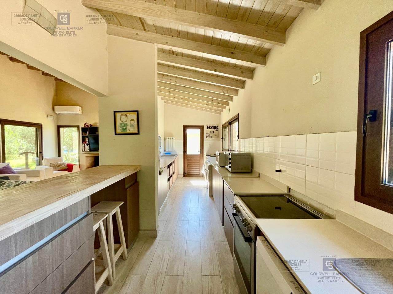Venta Casa 5 ambientes parque cochera parrilla en Costa Esmeralda