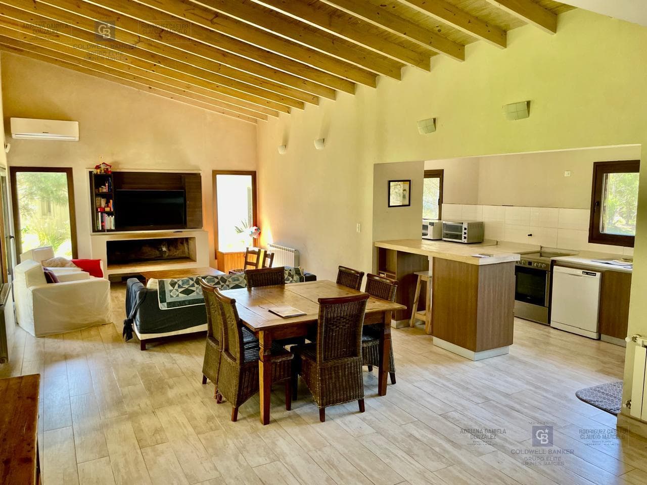 Venta Casa 5 ambientes parque cochera parrilla en Costa Esmeralda