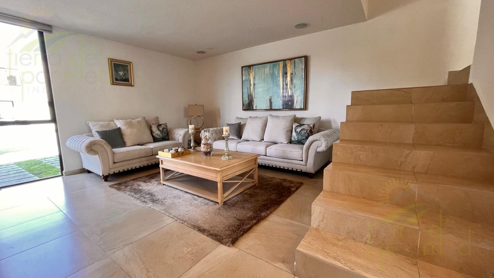 House with a Roof Garden and TV Room for Sale in Nuevo Refugio, Querétaro