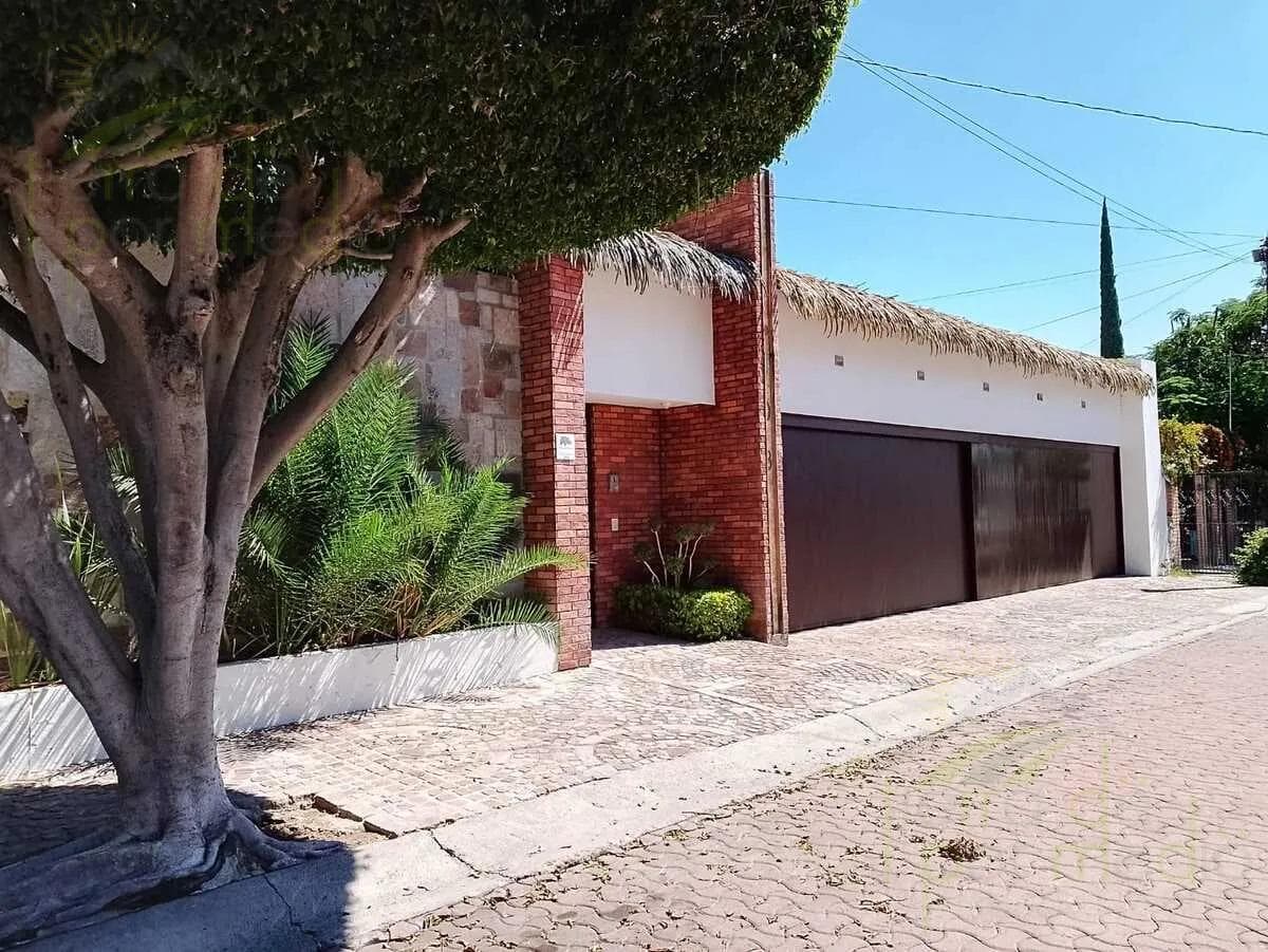 Single-story house for sale in Juriquilla, Querétaro