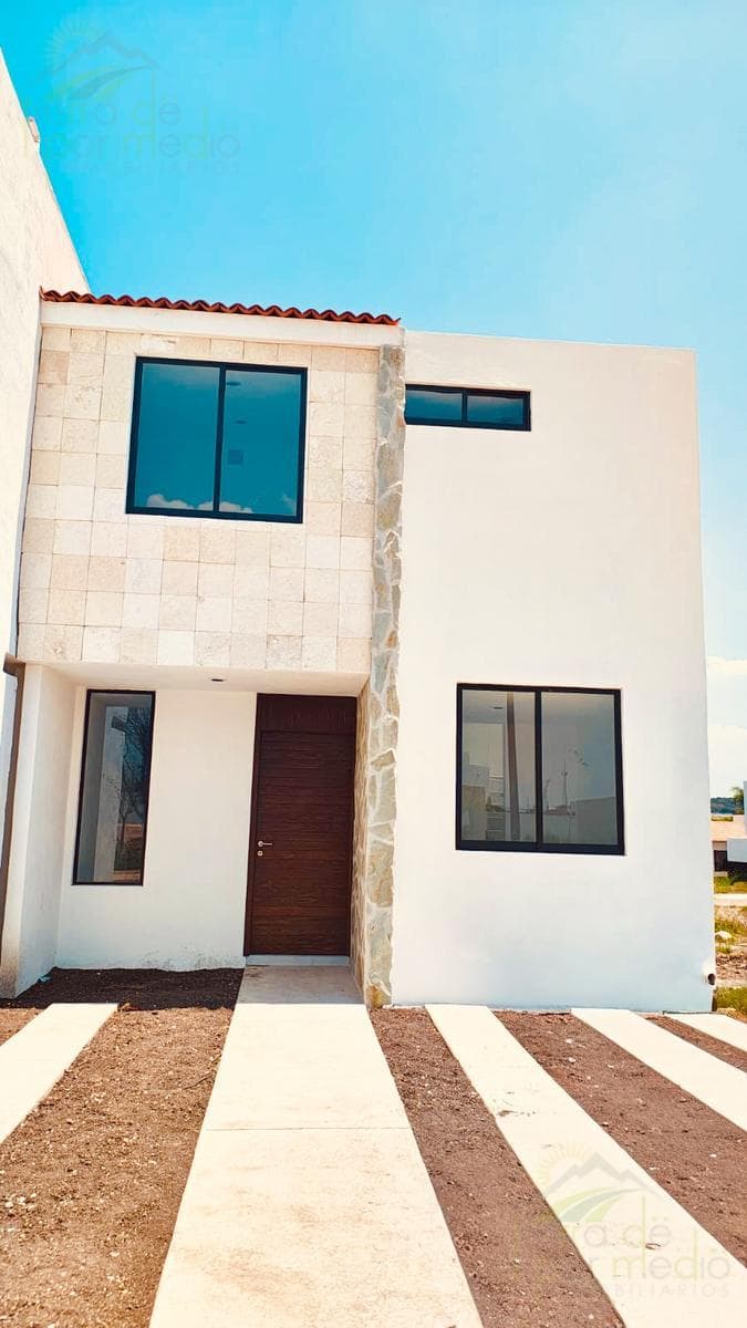 Luxury Home in Ciudad Maderas Marqués, Querétaro