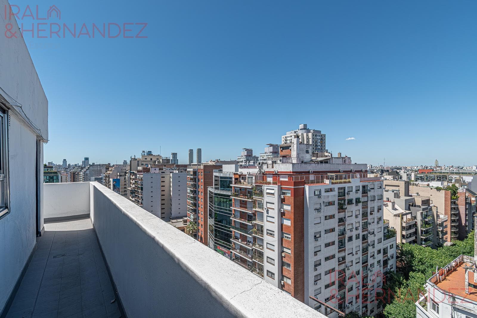 4-room apartment for sale with maid's quarters in Palermo - Optional parking space