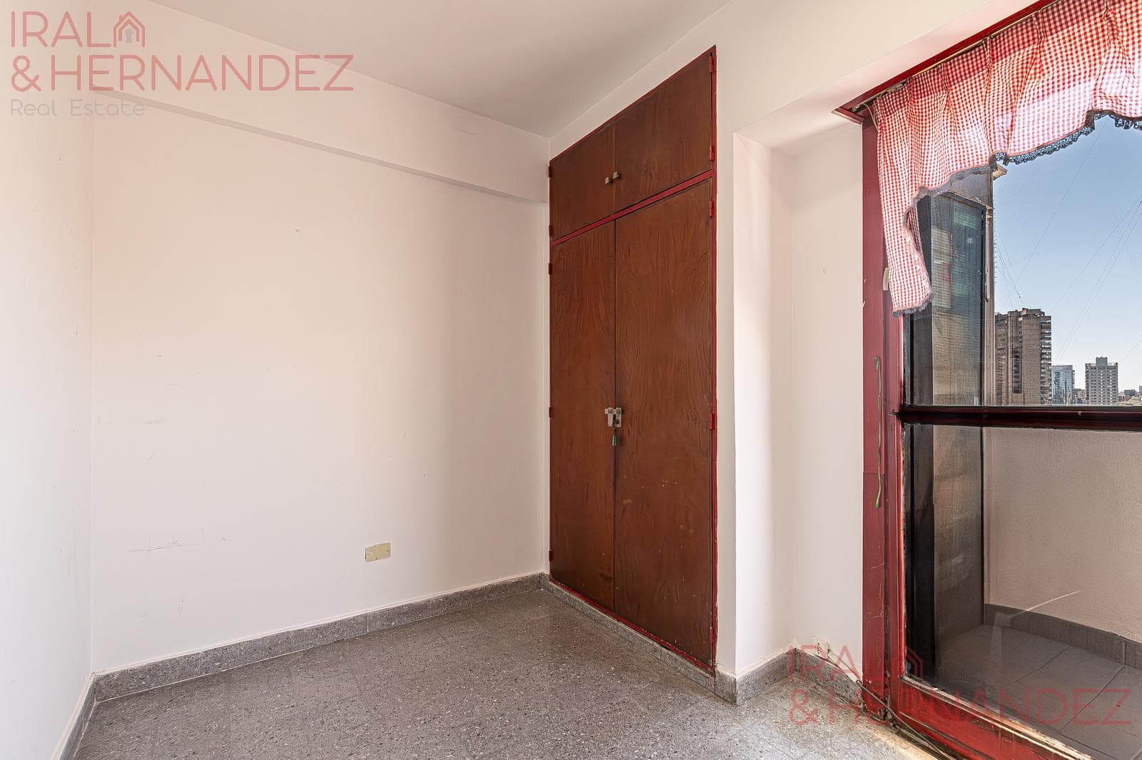 4-room apartment for sale with maid's quarters in Palermo - Optional parking space