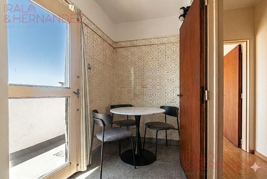 4-room apartment for sale with maid's quarters in Palermo - Optional parking space