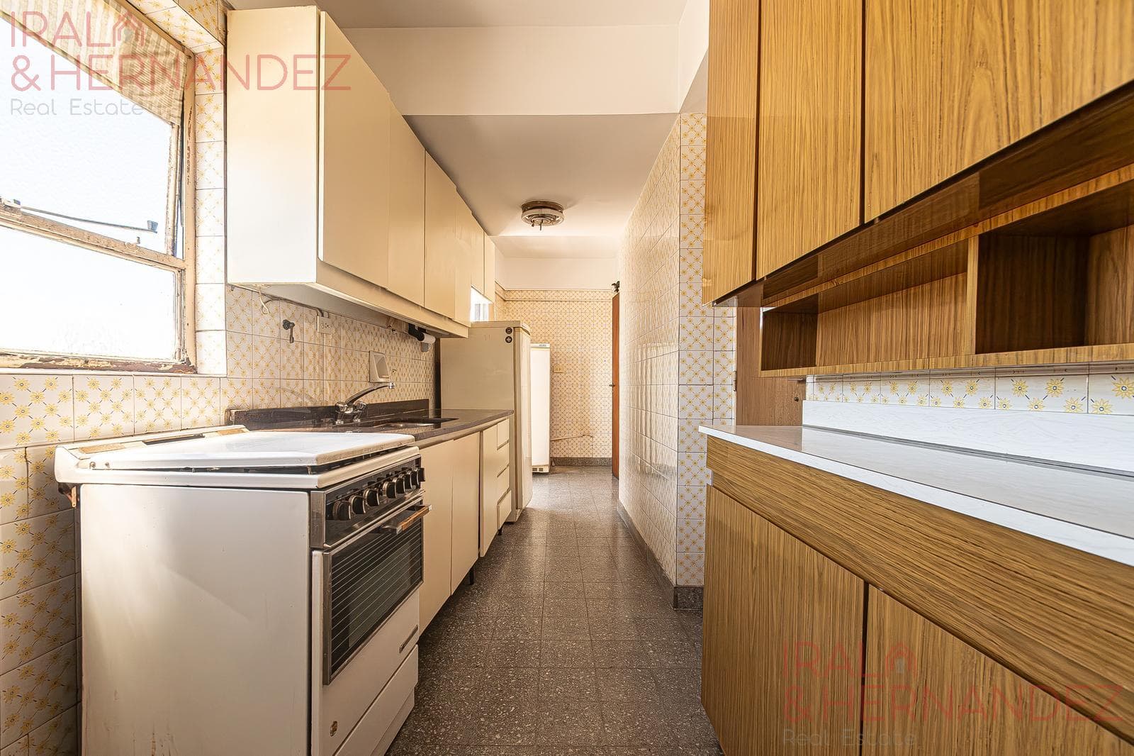 4-room apartment for sale with maid's quarters in Palermo - Optional parking space