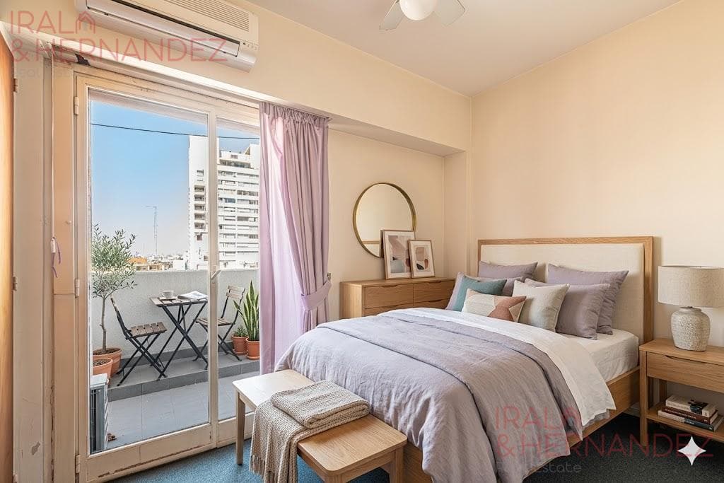 4-room apartment for sale with maid's quarters in Palermo - Optional parking space