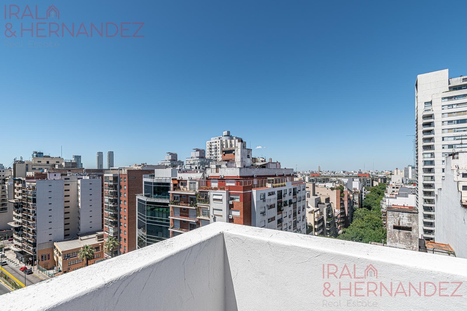 4-room apartment for sale with maid's quarters in Palermo - Optional parking space
