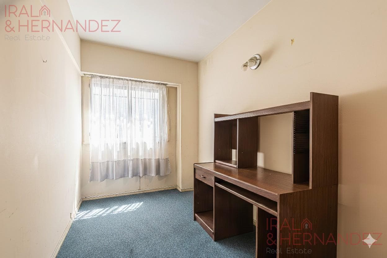 4-room apartment for sale with maid's quarters in Palermo - Optional parking space