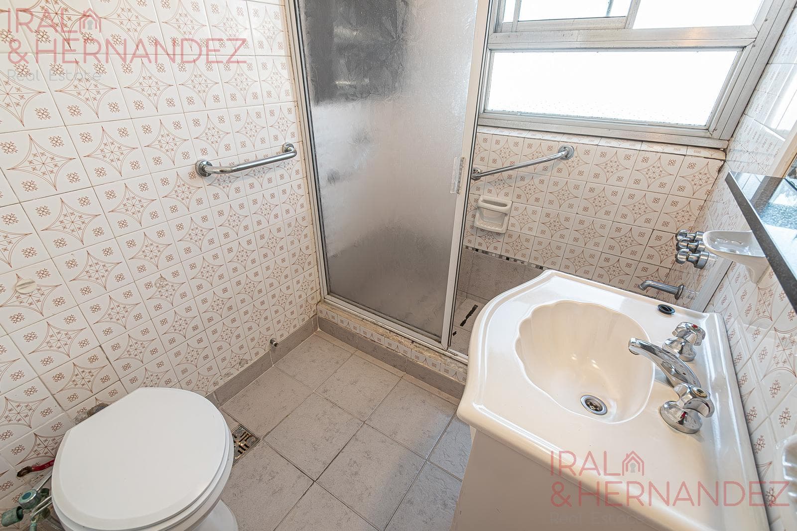 4-room apartment for sale with maid's quarters in Palermo - Optional parking space