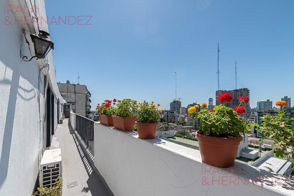 4-room apartment for sale with maid's quarters in Palermo - Optional parking space