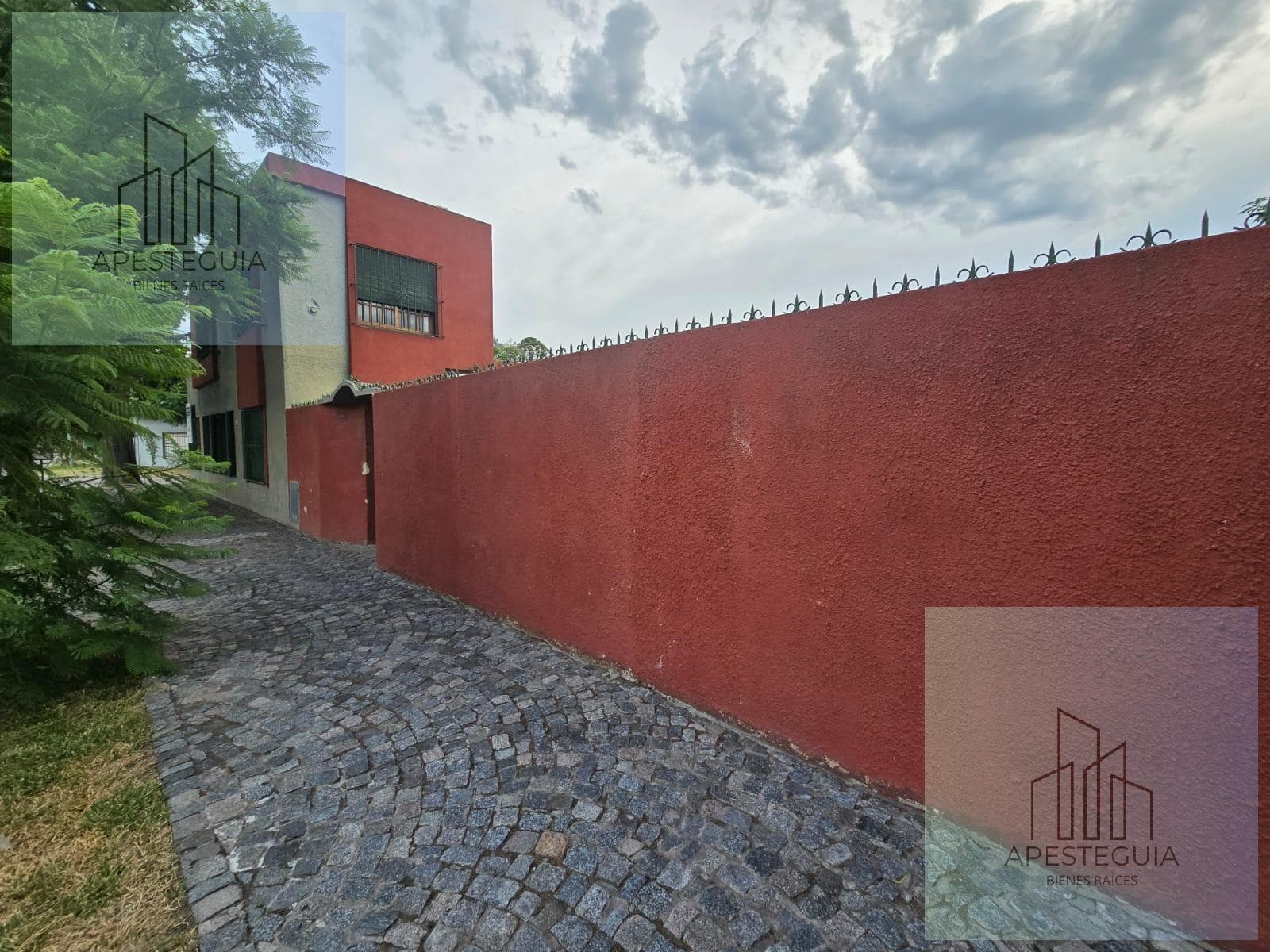 House in Hurlingham - 5 Rooms - Park - Pool - Barbecue Area