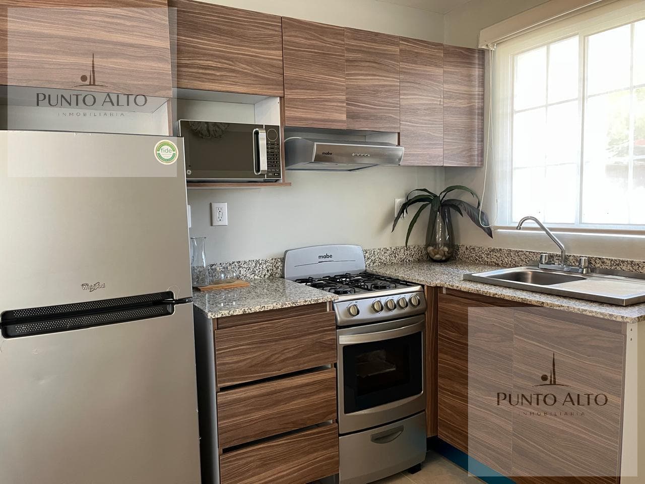 2-BEDROOM APARTMENT FOR SALE IN THE VISTA LAGUNA NEIGHBORHOOD