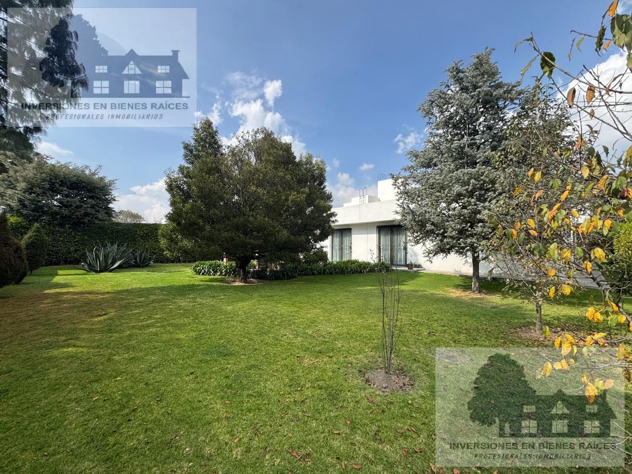 Exclusive Residence for Sale on Av. Tecnológico, Very Close to Bicentennial Park