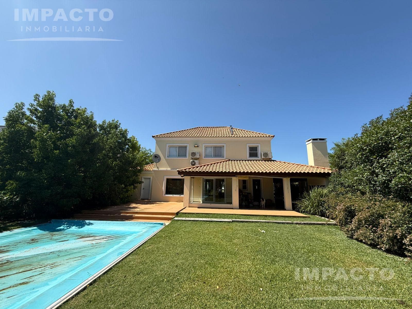 House in Las Cañuelas Country Club
