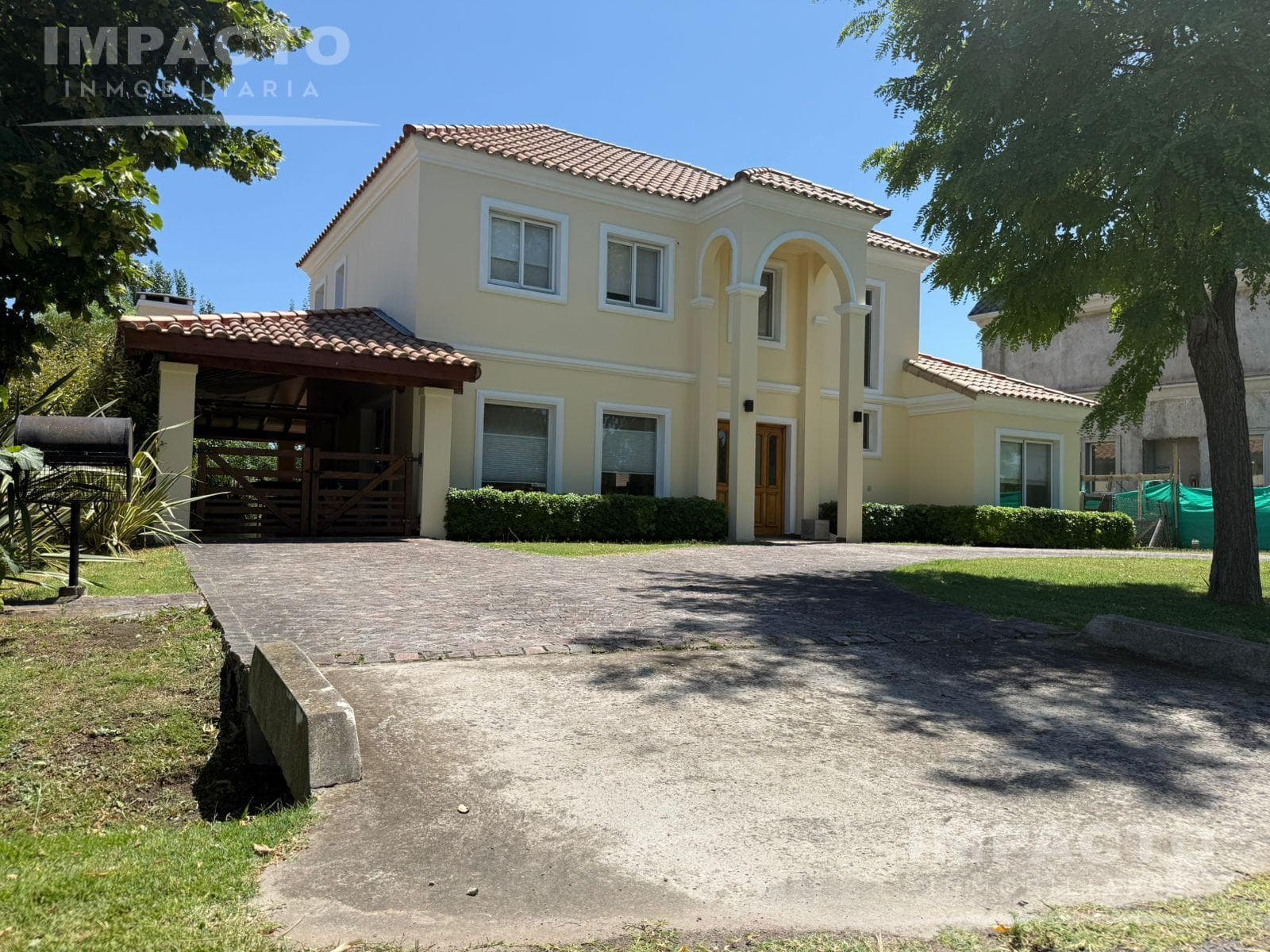 House in Las Cañuelas Country Club