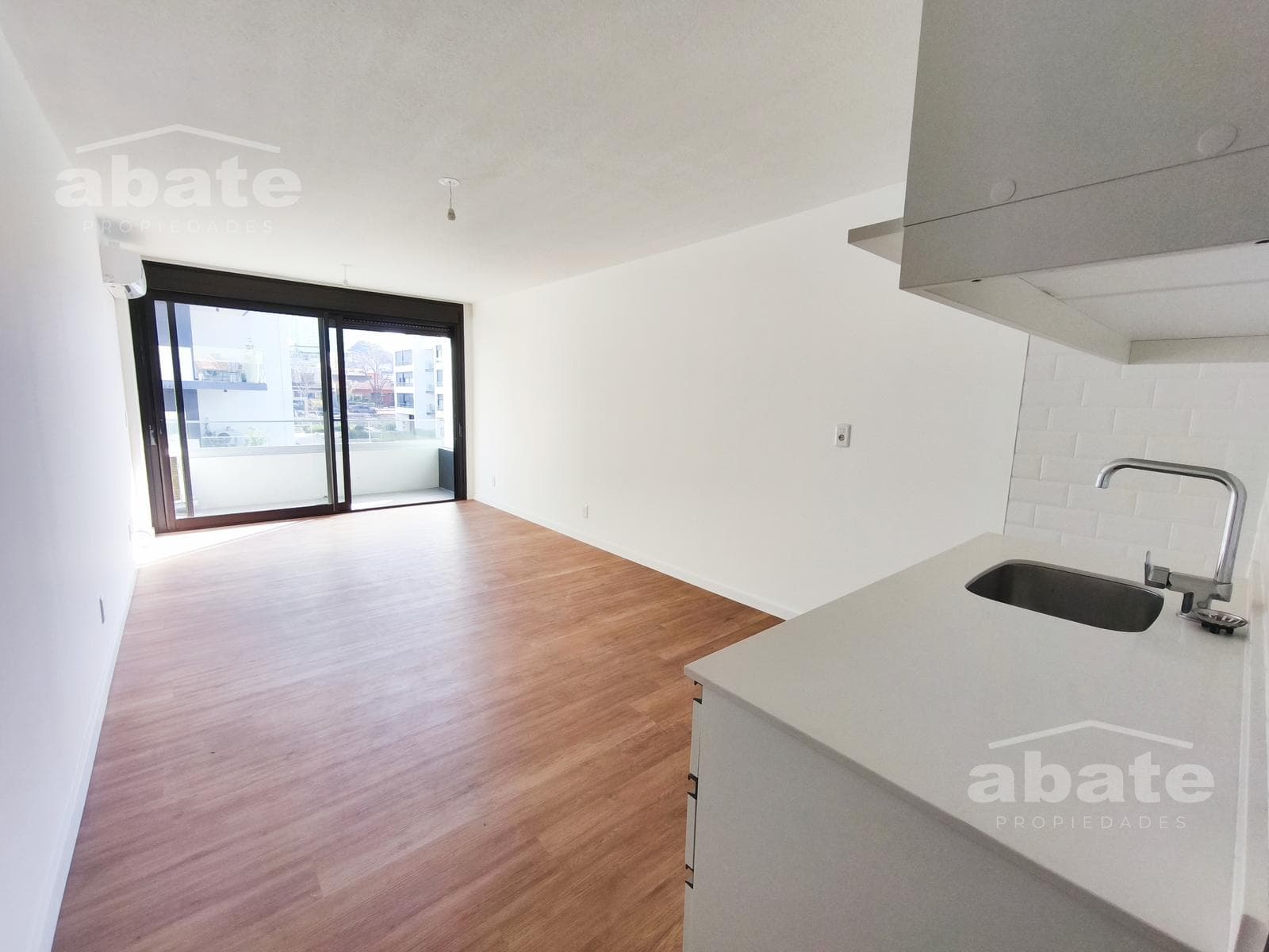 Studio Apartment for Rent with a Terrace and Private Barbecue Area in Molino del Parque