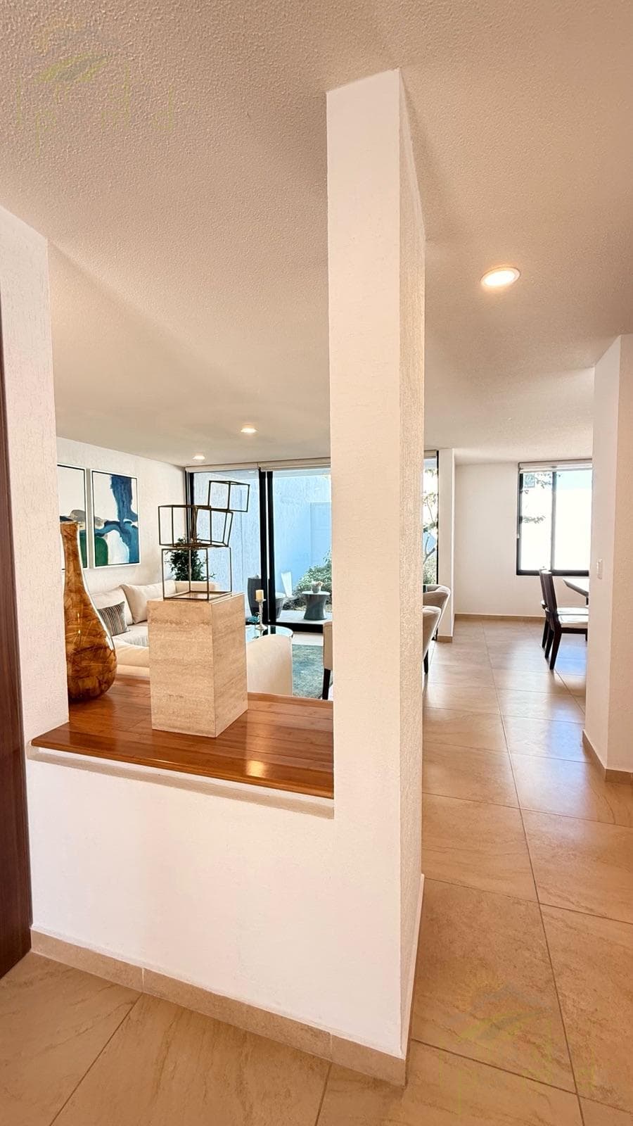 Spacious 3-Bedroom House with TV Room on a Private Street in Zibata, Querétaro