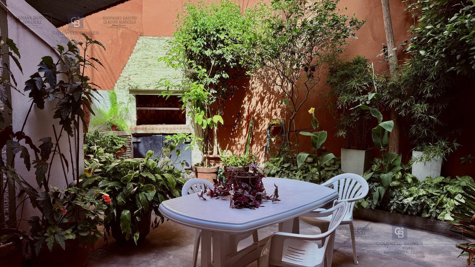 VENTA CASA 6 AMBIENTES DEPENDENCIA COCHERA VILLA CRESPO