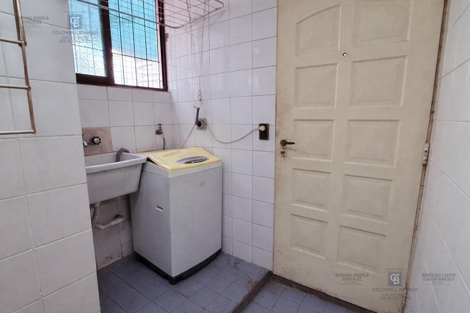 VENTA CASA 6 AMBIENTES DEPENDENCIA COCHERA VILLA CRESPO