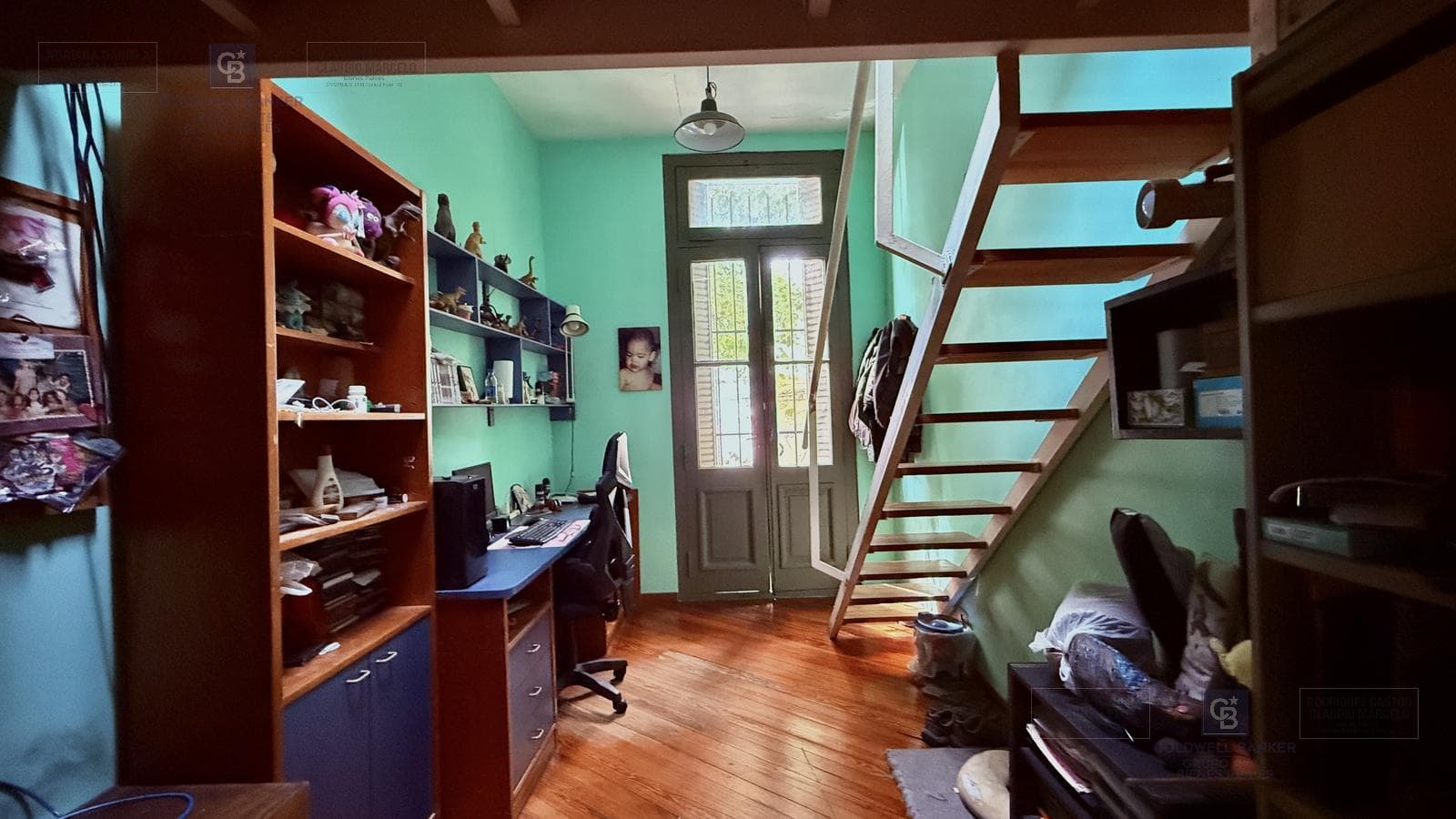 VENTA CASA 6 AMBIENTES DEPENDENCIA COCHERA VILLA CRESPO