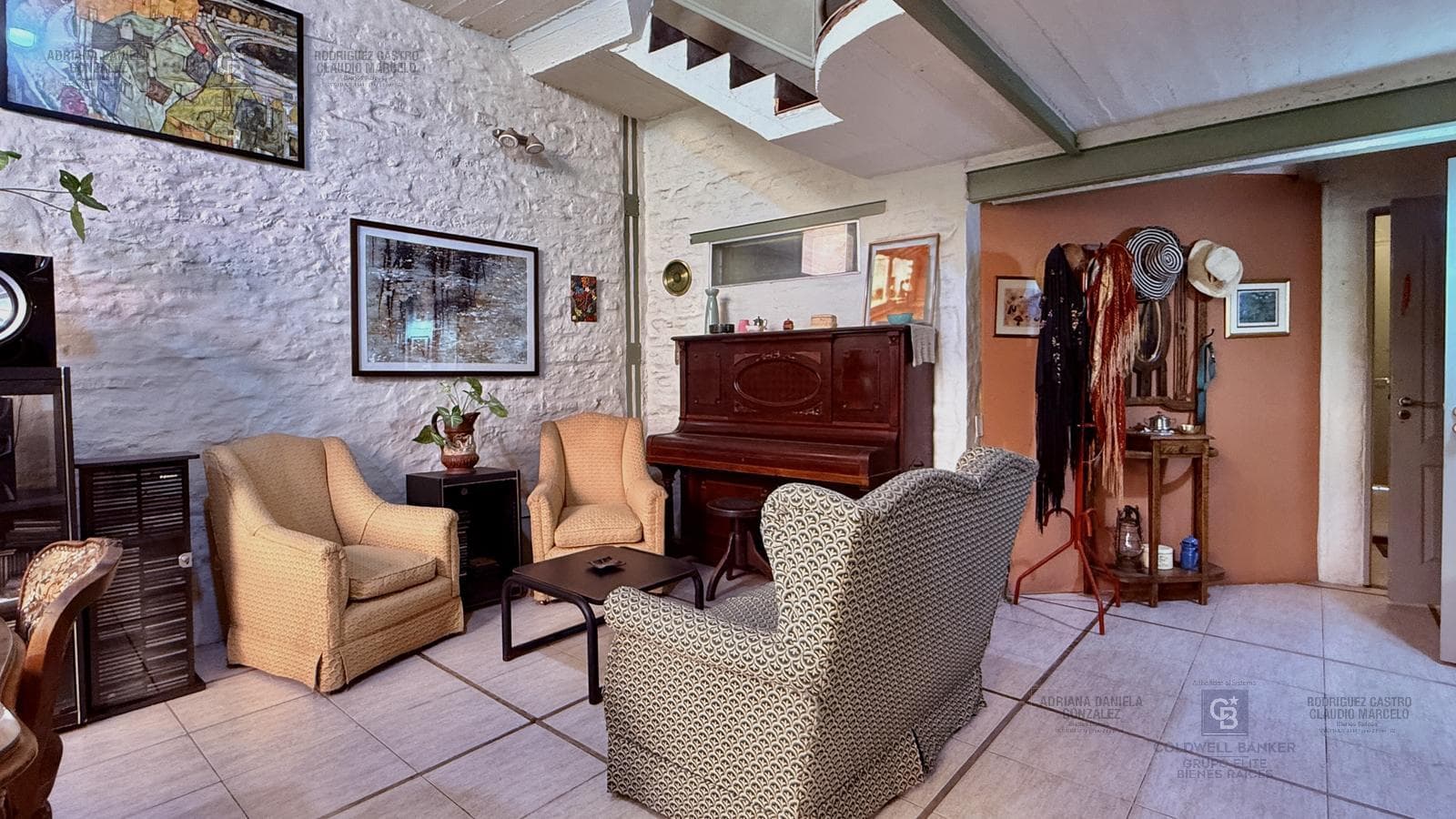 6-ROOM HOUSE FOR SALE WITH MAID'S QUARTERS AND GARAGE IN VILLA CRESPO