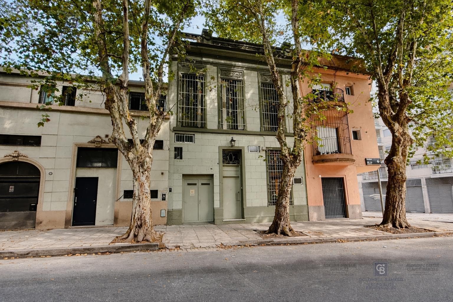 VENTA CASA 6 AMBIENTES DEPENDENCIA COCHERA VILLA CRESPO