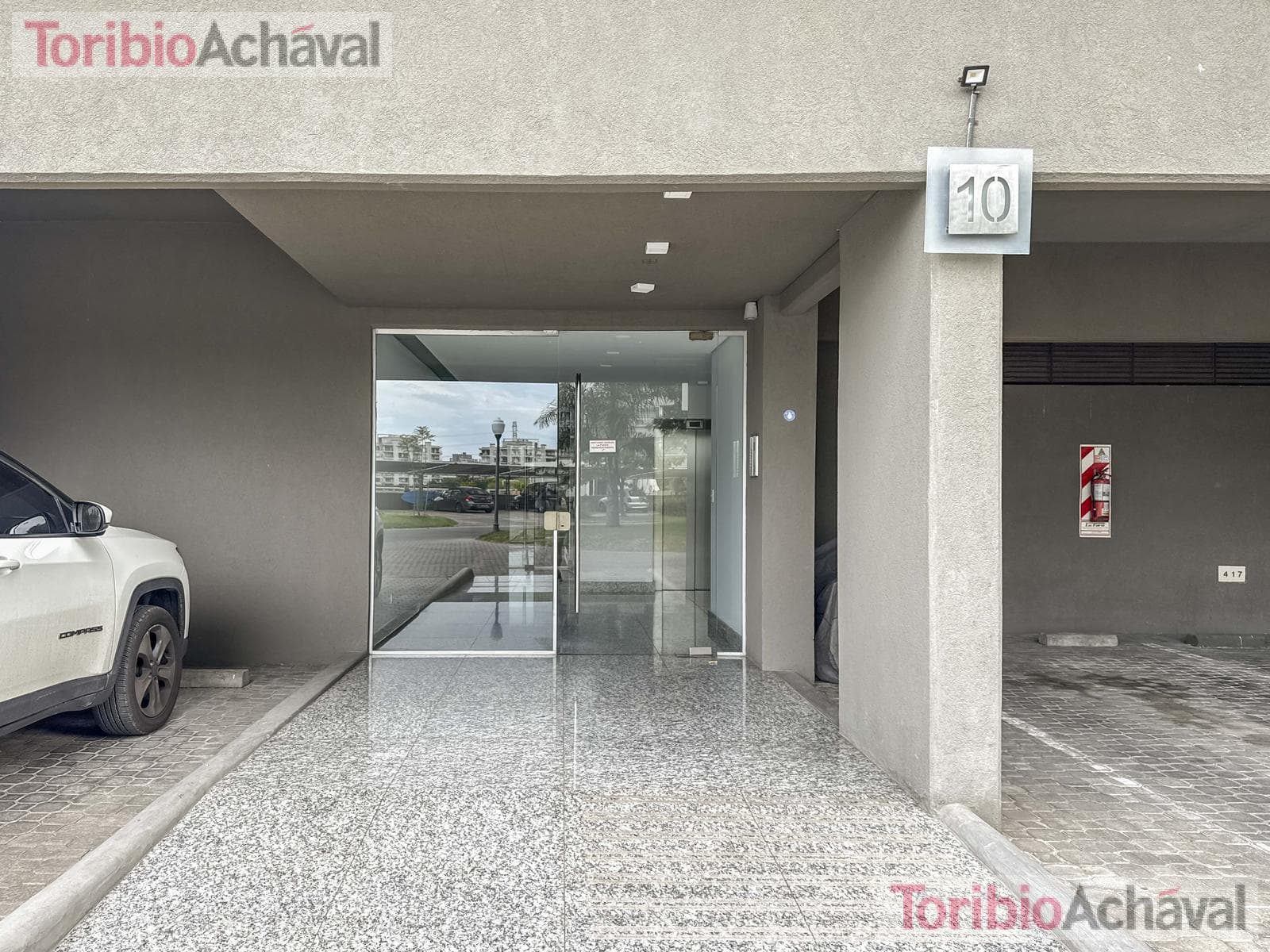 REPRICED. Praia 10, Portezuelo, Nordelta—For Sale with Rent, 3 bedrooms, overlooking Central Nordelta Lake, with garage