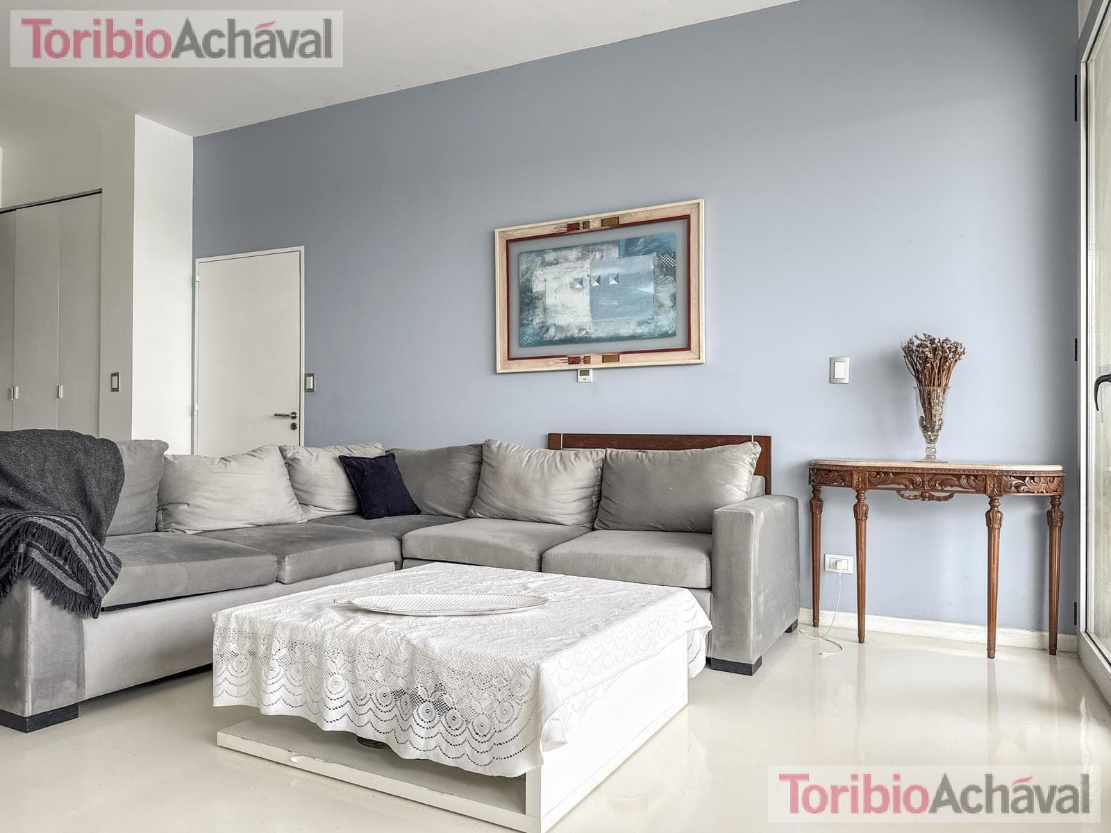 REPRICED. Praia 10, Portezuelo, Nordelta—For Sale with Rent, 3 bedrooms, overlooking Central Nordelta Lake, with garage