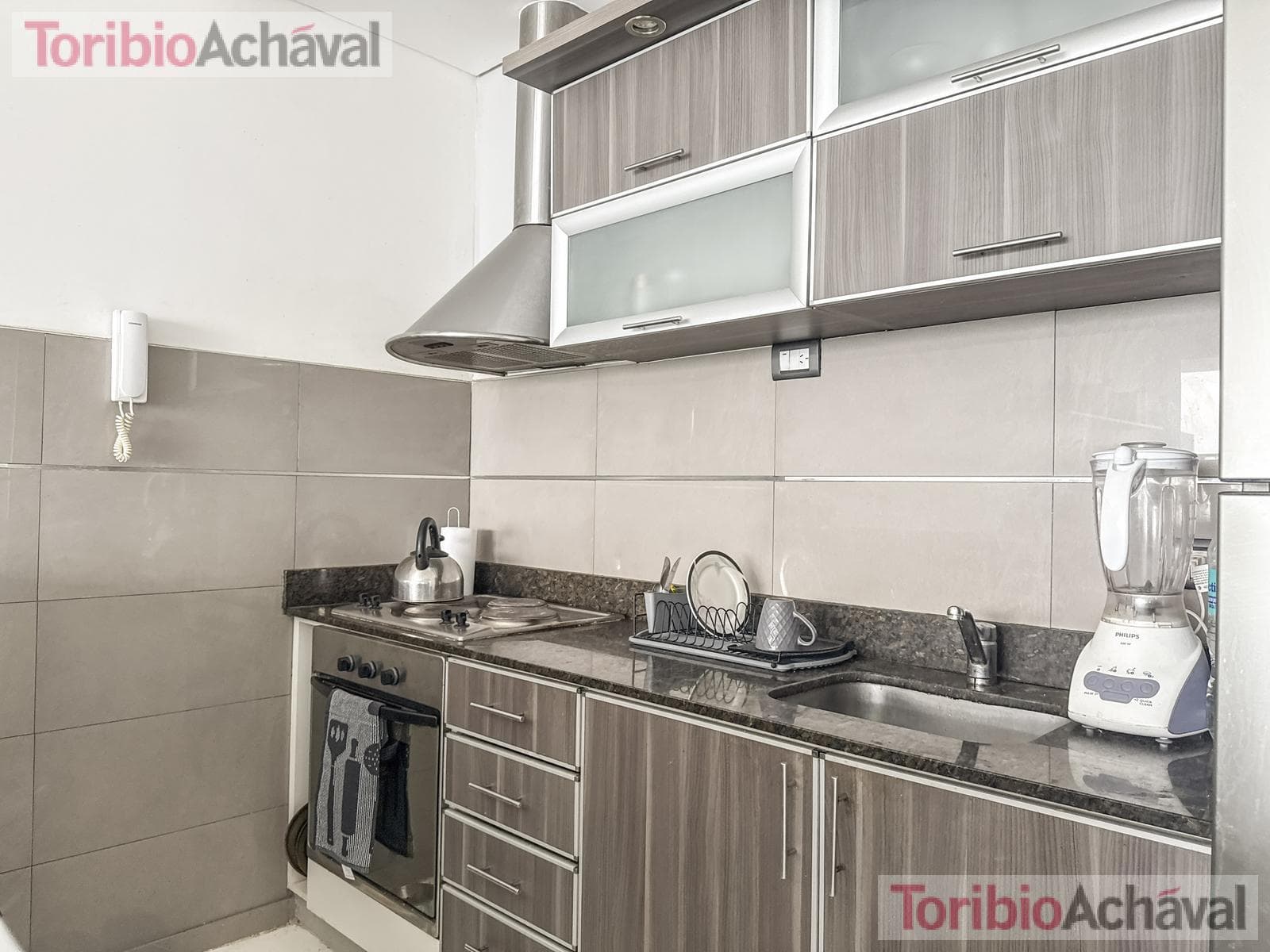 REPRICED. Praia 10, Portezuelo, Nordelta—For Sale with Rent, 3 bedrooms, overlooking Central Nordelta Lake, with garage