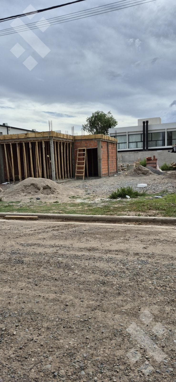FOR SALE: 2-BEDROOM DUPLEX OFFICE | RINCÓN LINDO NEIGHBORHOOD - CIPOLLETTI | UNDER CONSTRUCTION