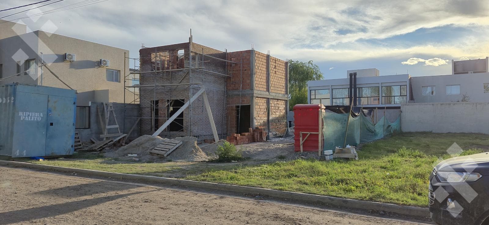 FOR SALE: 2-BEDROOM DUPLEX OFFICE | RINCÓN LINDO NEIGHBORHOOD - CIPOLLETTI | UNDER CONSTRUCTION