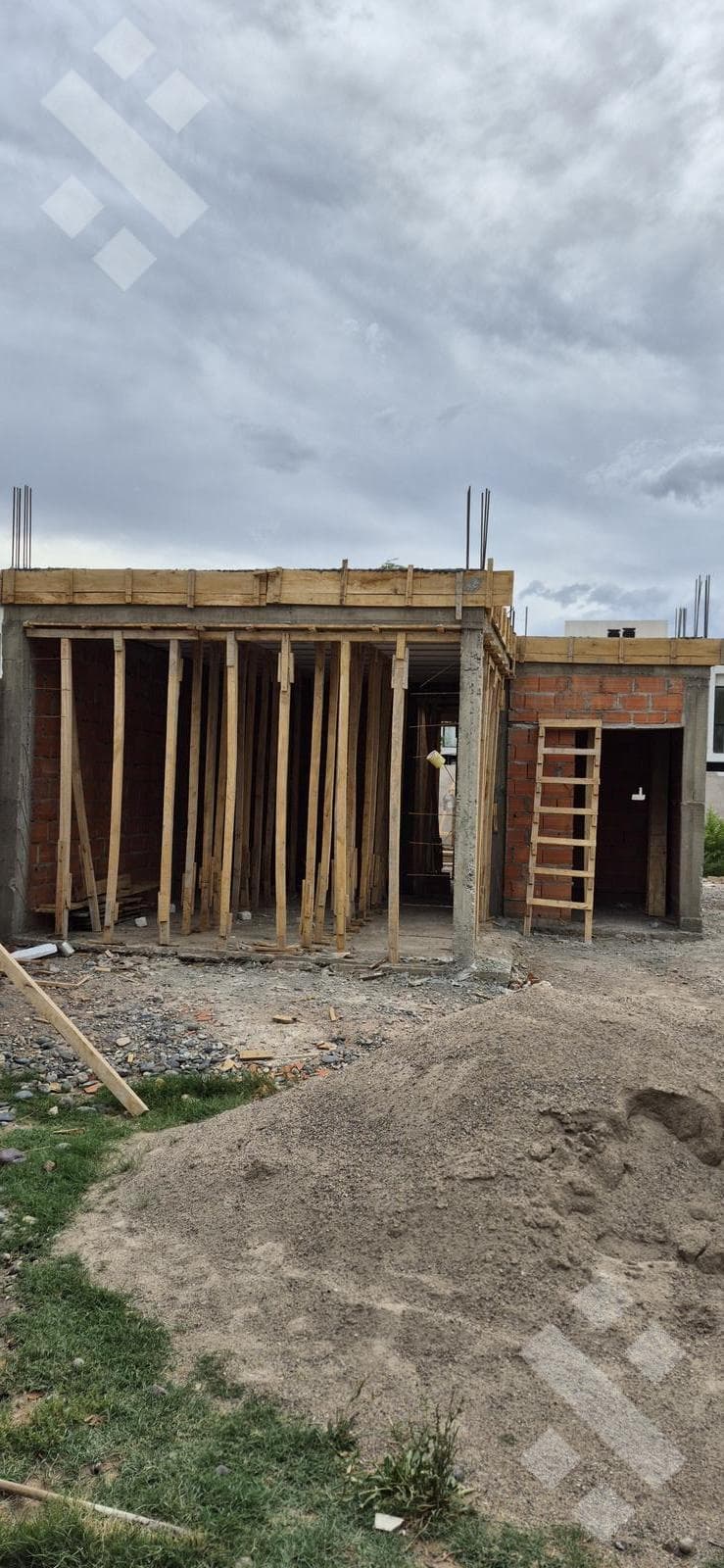 FOR SALE: 2-BEDROOM DUPLEX OFFICE | RINCÓN LINDO NEIGHBORHOOD - CIPOLLETTI | UNDER CONSTRUCTION