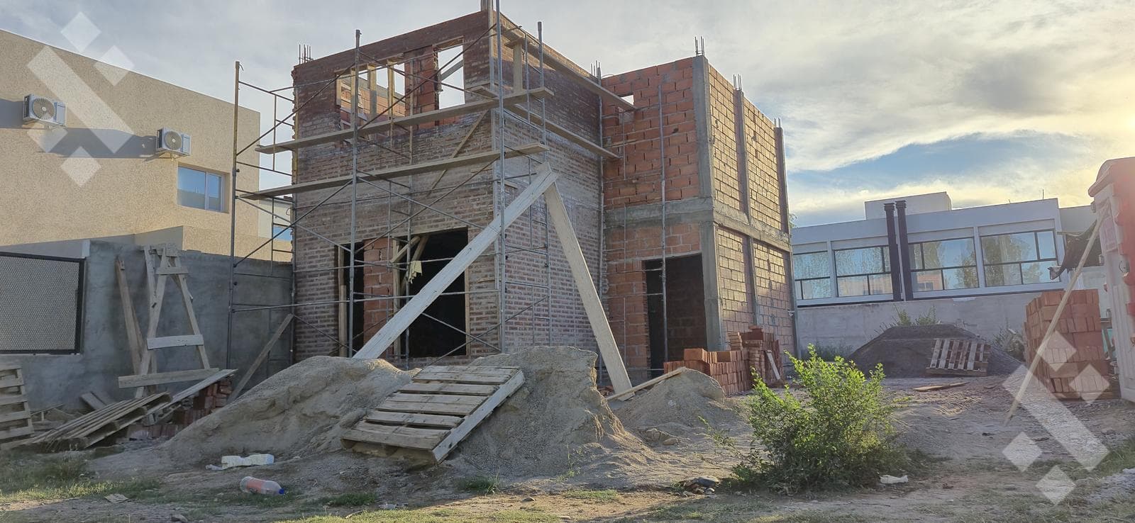 FOR SALE: 2-BEDROOM DUPLEX OFFICE | RINCÓN LINDO NEIGHBORHOOD - CIPOLLETTI | UNDER CONSTRUCTION