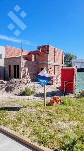 FOR SALE: 2-BEDROOM DUPLEX OFFICE | RINCÓN LINDO NEIGHBORHOOD - CIPOLLETTI | UNDER CONSTRUCTION
