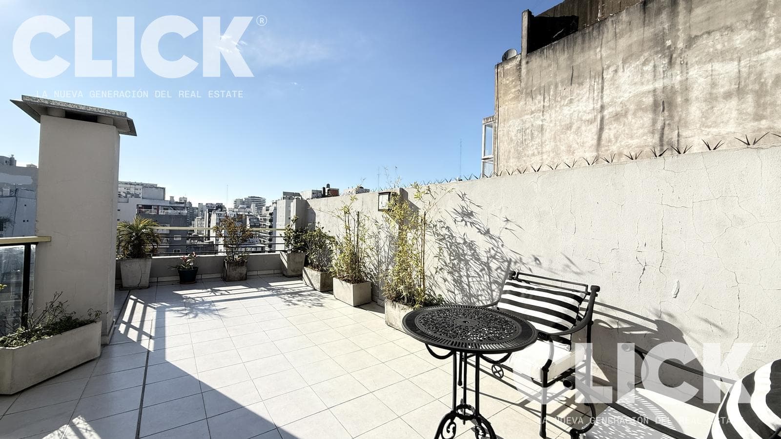 Apartment for SALE: DUPLEX in PARQUE CENTENARIO—4 ROOMS, BRIGHT and SURROUNDED BY GREENERY in Villa Crespo