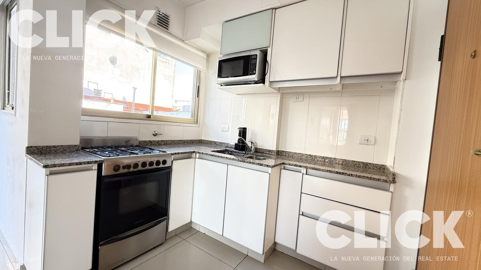 Apartment for SALE: DUPLEX in PARQUE CENTENARIO—4 ROOMS, BRIGHT and SURROUNDED BY GREENERY in Villa Crespo