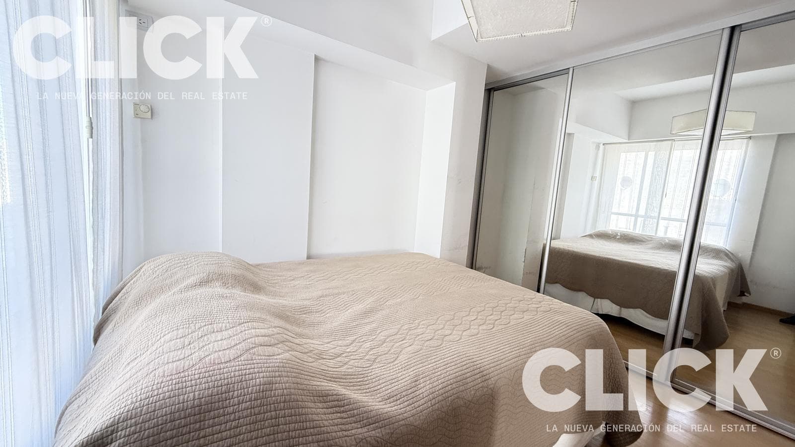Apartment for SALE: DUPLEX in PARQUE CENTENARIO—4 ROOMS, BRIGHT and SURROUNDED BY GREENERY in Villa Crespo