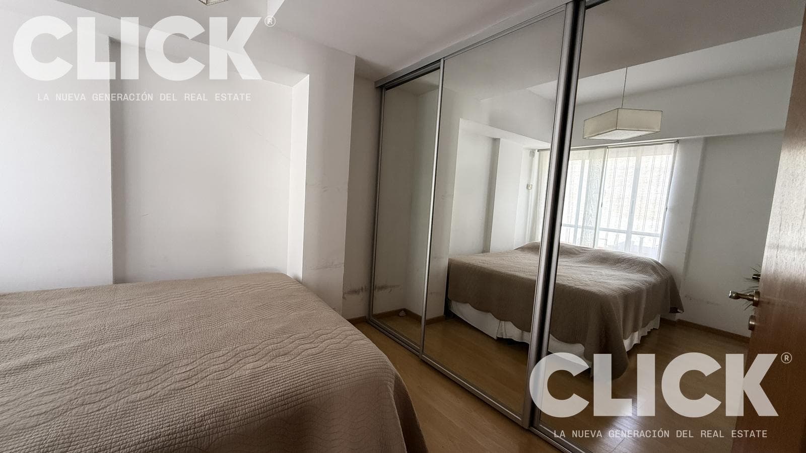 Apartment for SALE: DUPLEX in PARQUE CENTENARIO—4 ROOMS, BRIGHT and SURROUNDED BY GREENERY in Villa Crespo