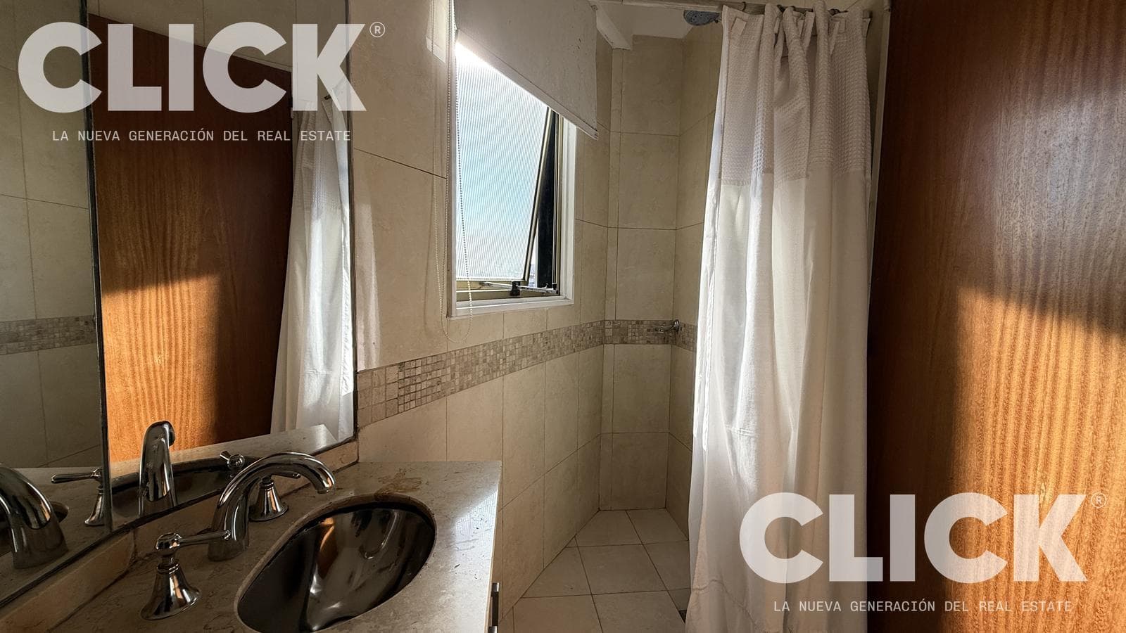 Apartment for SALE: DUPLEX in PARQUE CENTENARIO—4 ROOMS, BRIGHT and SURROUNDED BY GREENERY in Villa Crespo