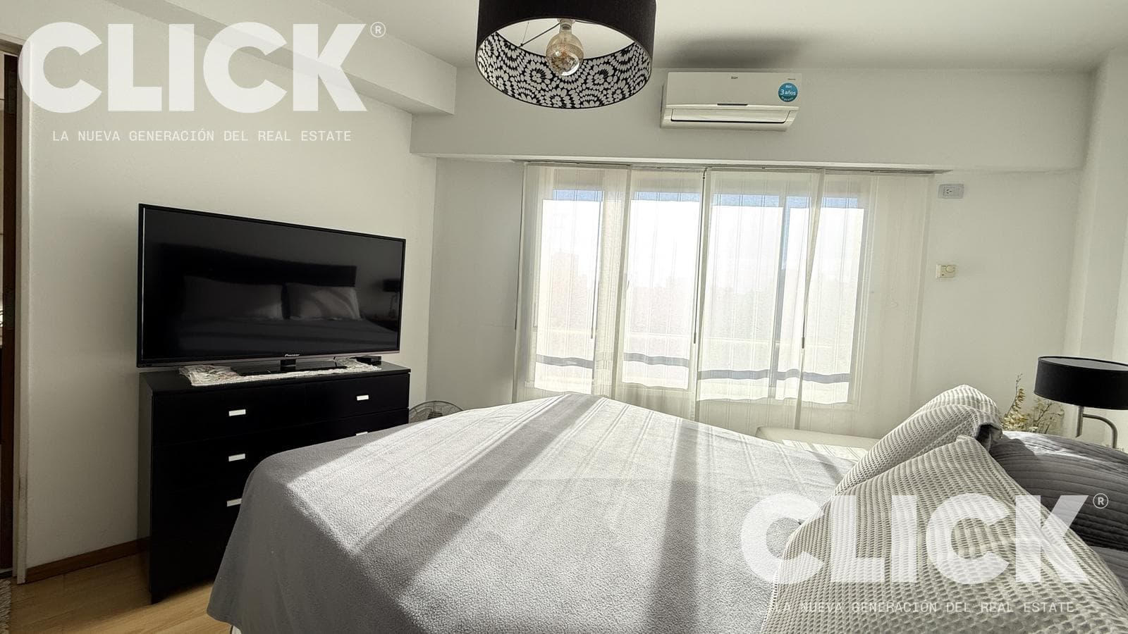 Apartment for SALE: DUPLEX in PARQUE CENTENARIO—4 ROOMS, BRIGHT and SURROUNDED BY GREENERY in Villa Crespo