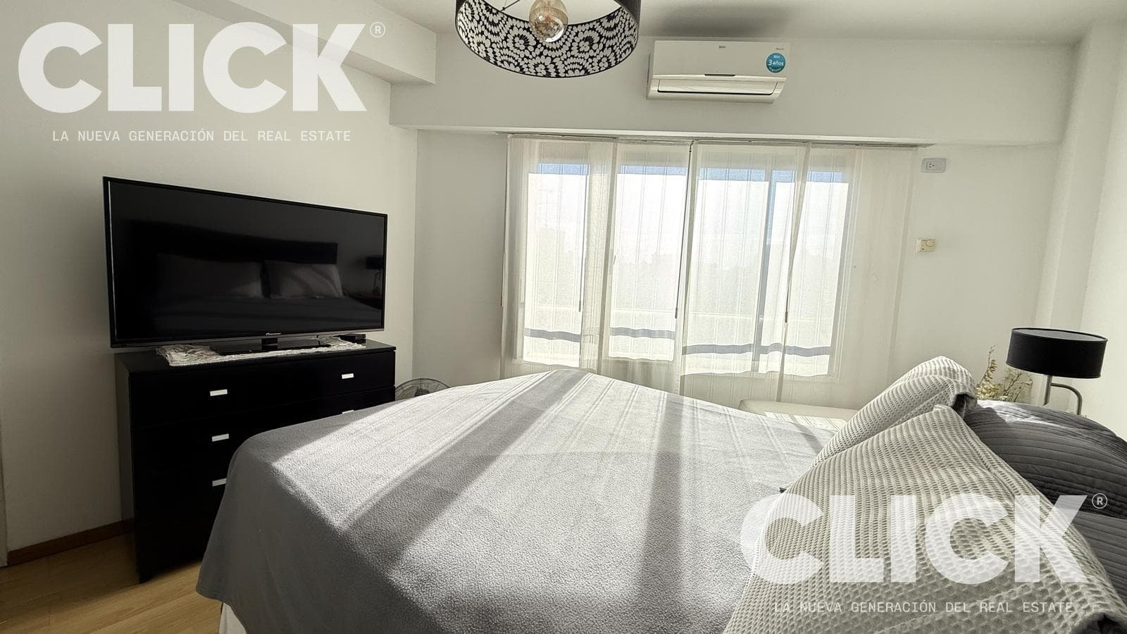 Apartment for SALE: DUPLEX in PARQUE CENTENARIO—4 ROOMS, BRIGHT and SURROUNDED BY GREENERY in Villa Crespo