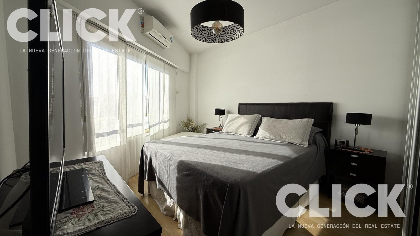 Apartment for SALE: DUPLEX in PARQUE CENTENARIO—4 ROOMS, BRIGHT and SURROUNDED BY GREENERY in Villa Crespo