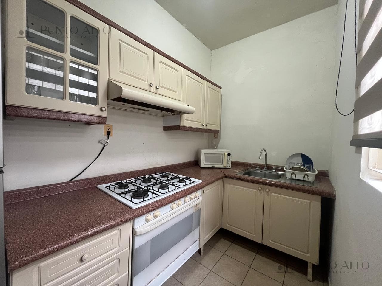 FURNISHED APARTMENT FOR RENT IN THE SIERRA MORENA NEIGHBORHOOD