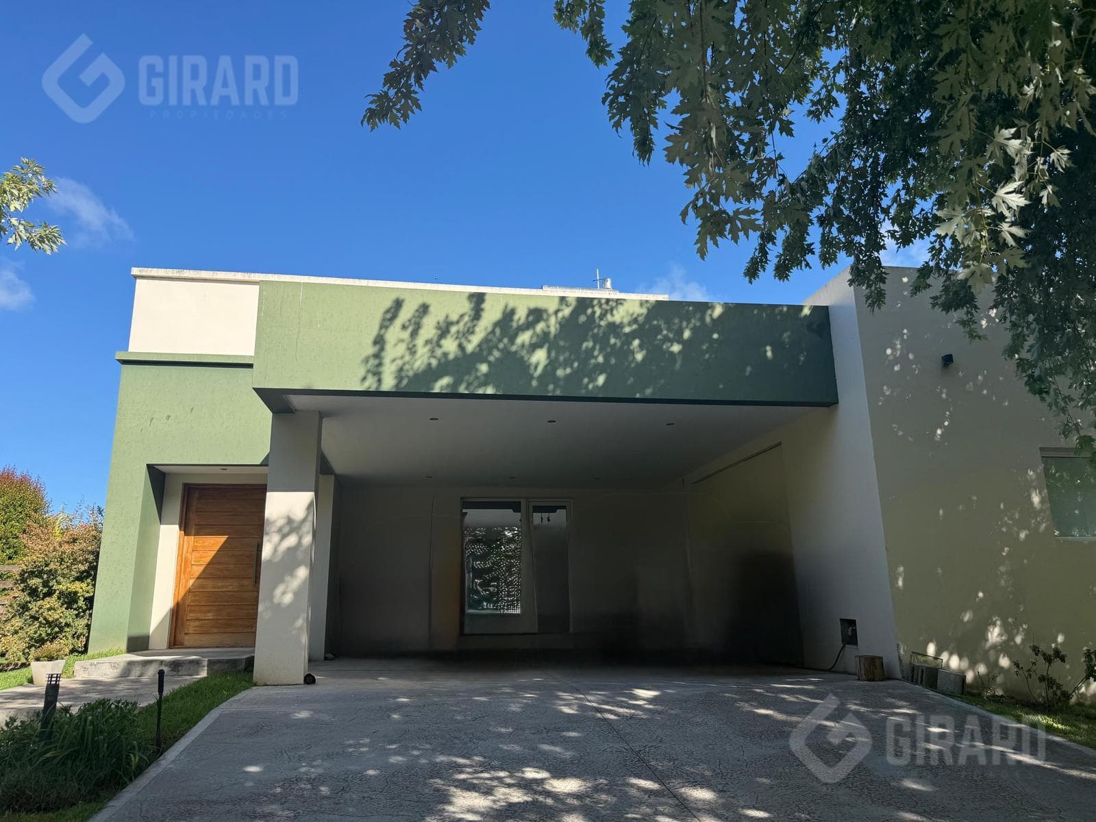 Modern 4-room home with a heated pool for sale in the Arenas del Sur gated community