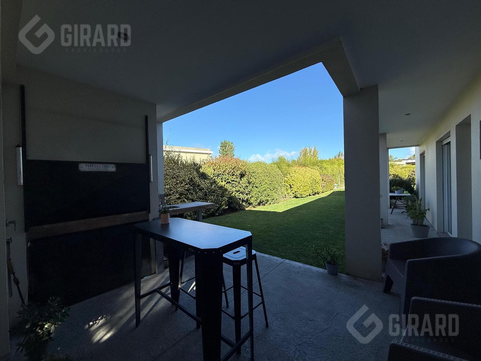 Modern 4-room home with a heated pool for sale in the Arenas del Sur gated community